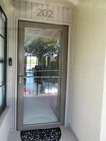 21 Royal Palm Way 2020, Boca Raton, FL 33432