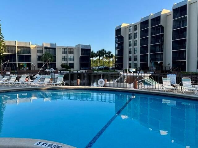 21 Royal Palm Way 2020, Boca Raton, FL 33432