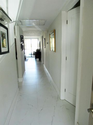 21 Royal Palm Way 2020, Boca Raton, FL 33432