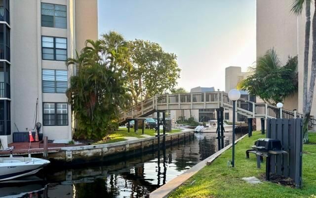 21 Royal Palm Way 2020, Boca Raton, FL 33432