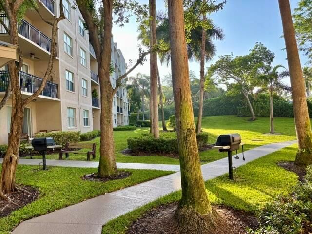 21 Royal Palm Way 2020, Boca Raton, FL 33432