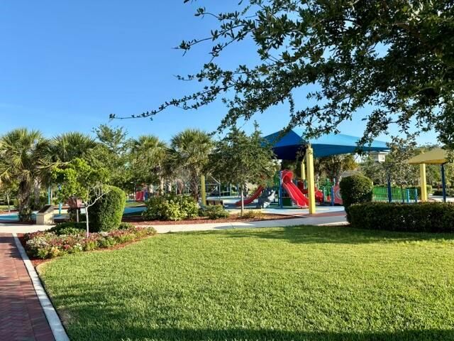 21 Royal Palm Way 2020, Boca Raton, FL 33432