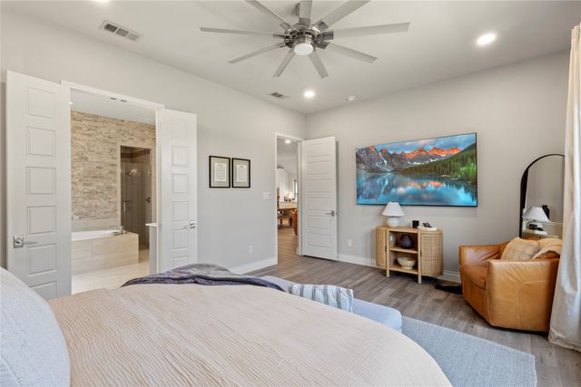 921 Queens Lake Trail, Mckinney, TX 75071