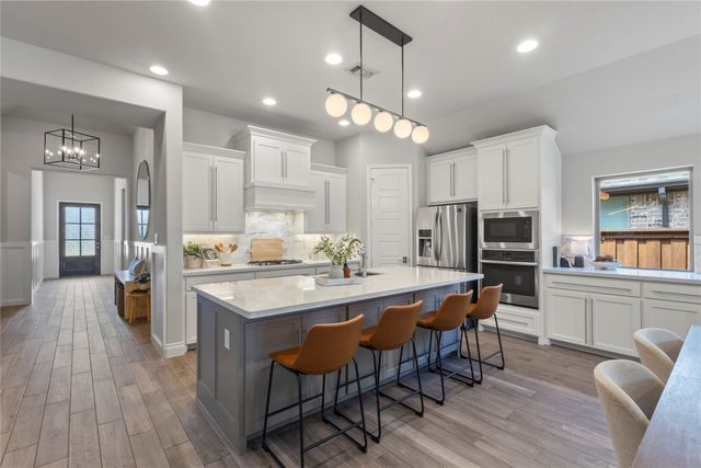 921 Queens Lake Trail, Mckinney, TX 75071