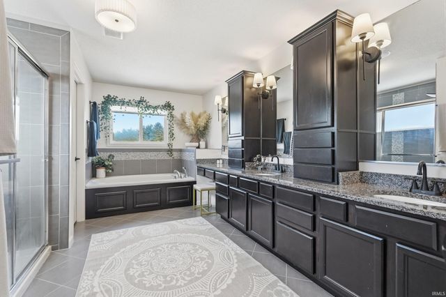 11615 Red Cedar Cove, Fort Wayne, IN 46845