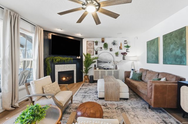 11615 Red Cedar Cove, Fort Wayne, IN 46845