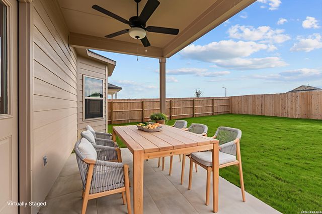 17408 Elder Walnut Drive, Elmendorf, TX 78112