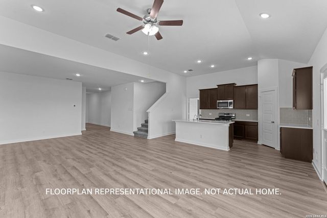 17408 Elder Walnut Drive, Elmendorf, TX 78112