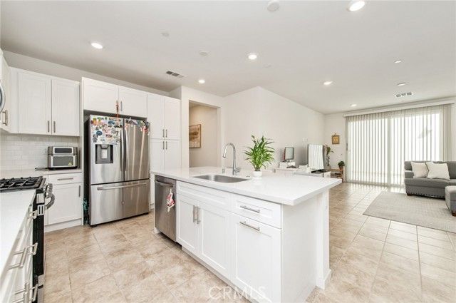 3675 S NEXA PASEO, Ontario, CA 91761