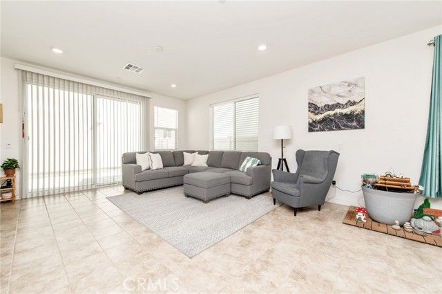 3675 S NEXA PASEO, Ontario, CA 91761