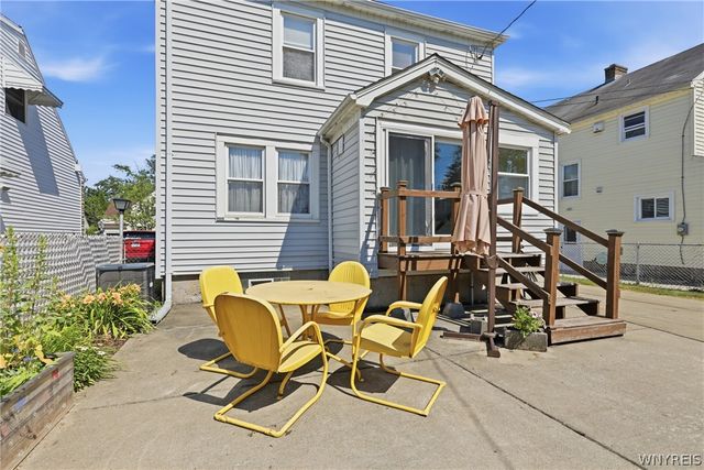 52 Wellington Avenue, Tonawanda, NY 14223