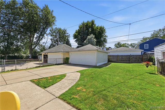 52 Wellington Avenue, Tonawanda, NY 14223