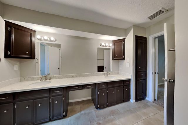 12927 Lemur Lane, Cypress, TX 77429