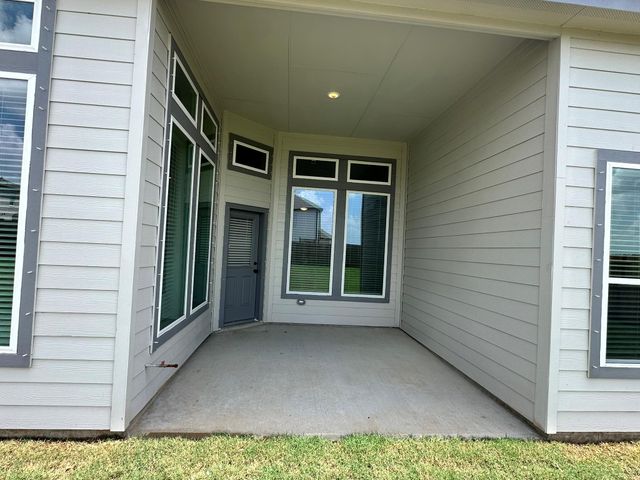 13627 Lago Vista Drive, Iowa Colony, TX 77583