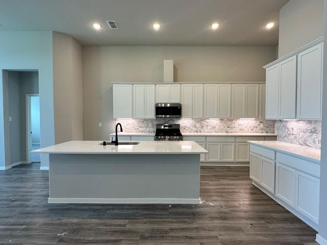 13627 Lago Vista Drive, Iowa Colony, TX 77583