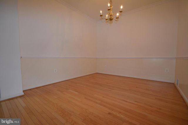 325 WINTER WALK DR, Gaithersburg, MD 20878