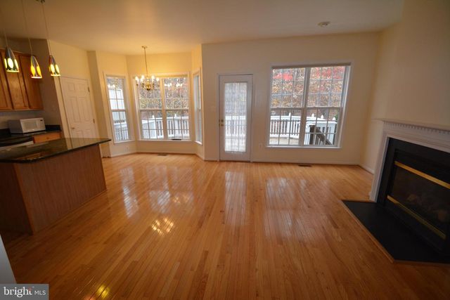 325 WINTER WALK DR, Gaithersburg, MD 20878