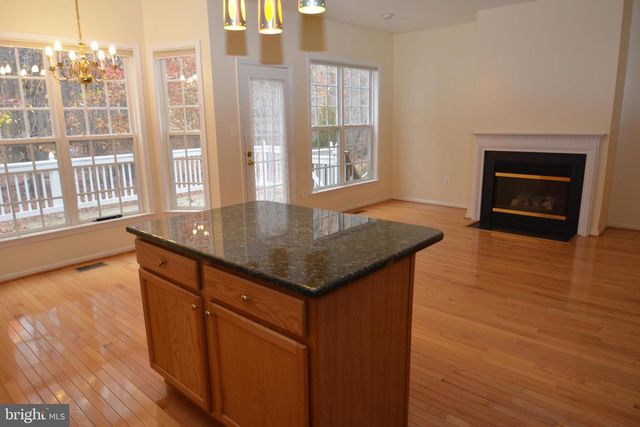 325 WINTER WALK DR, Gaithersburg, MD 20878
