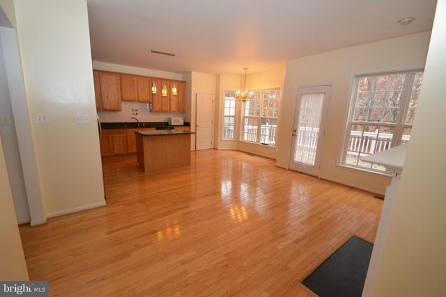 325 WINTER WALK DR, Gaithersburg, MD 20878