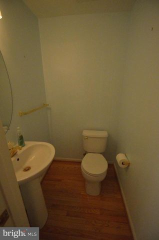 325 WINTER WALK DR, Gaithersburg, MD 20878