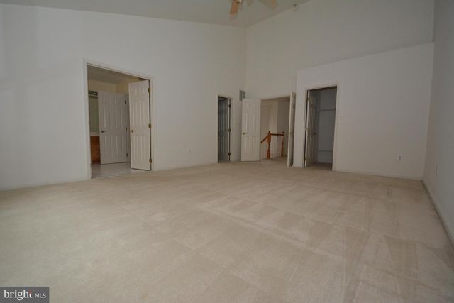 325 WINTER WALK DR, Gaithersburg, MD 20878