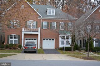 325 WINTER WALK DR, Gaithersburg, MD 20878