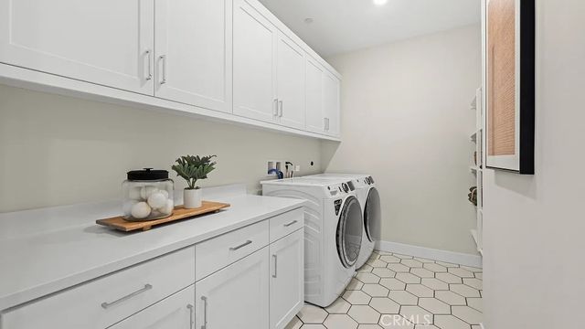 27320 Fox Den Place, Valencia, CA 91381