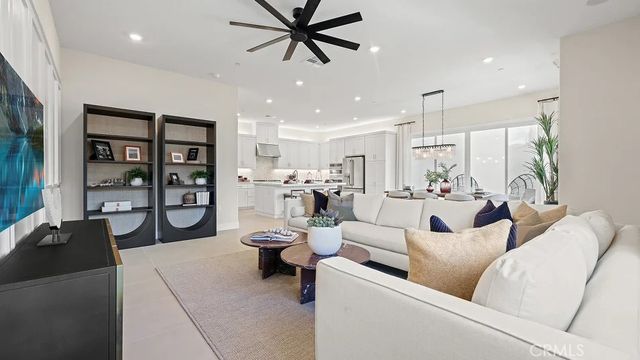 27320 Fox Den Place, Valencia, CA 91381