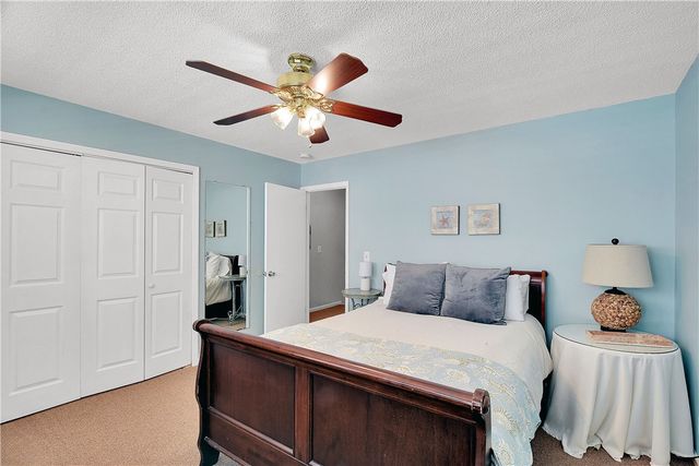 425 Magnolia Ave C, St Simons Island, GA 31522