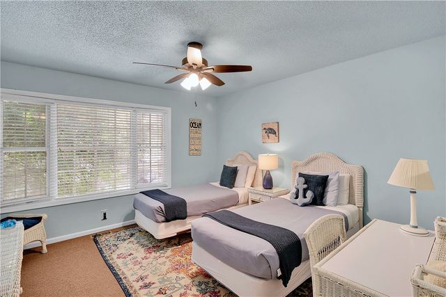 425 Magnolia Ave C, St Simons Island, GA 31522