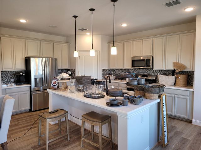 1001 Boyd Lane, Euless, TX 76040