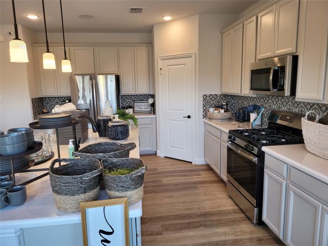 1001 Boyd Lane, Euless, TX 76040