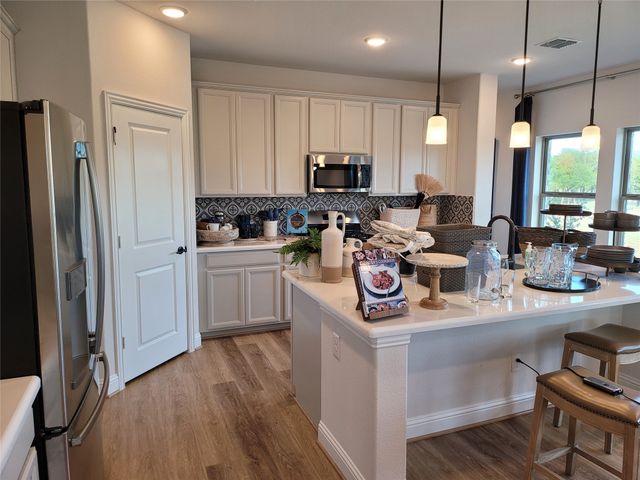 1001 Boyd Lane, Euless, TX 76040