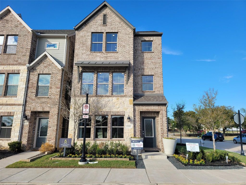 1001 Boyd Lane, Euless, TX 76040