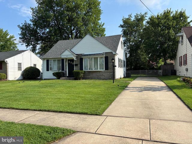 147 RUSSELL AVE, Barrington, NJ 08007
