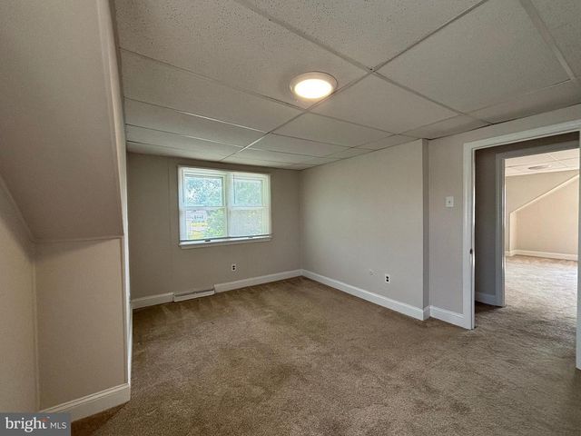 147 RUSSELL AVE, Barrington, NJ 08007