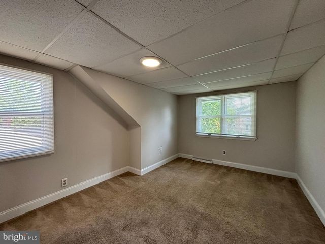 147 RUSSELL AVE, Barrington, NJ 08007