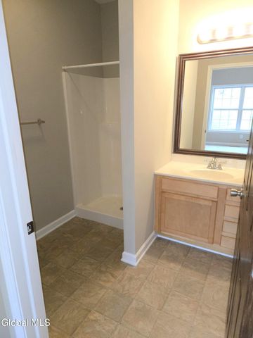 305 Worthington Terrace, North Greenbush, NY 12198