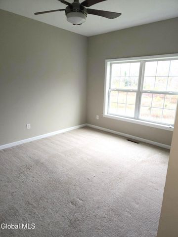 305 Worthington Terrace, North Greenbush, NY 12198