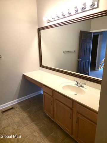 305 Worthington Terrace, North Greenbush, NY 12198