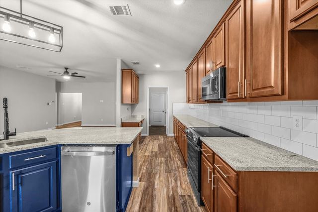 10904 Caldwell Lane, Fort Worth, TX 76179