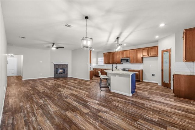 10904 Caldwell Lane, Fort Worth, TX 76179