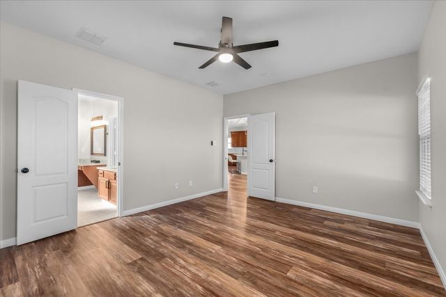 10904 Caldwell Lane, Fort Worth, TX 76179