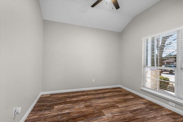 10904 Caldwell Lane, Fort Worth, TX 76179