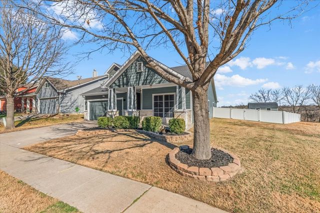 10904 Caldwell Lane, Fort Worth, TX 76179