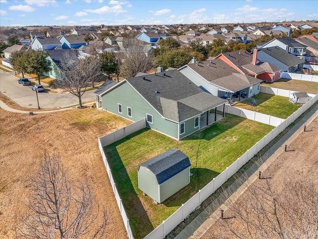 10904 Caldwell Lane, Fort Worth, TX 76179