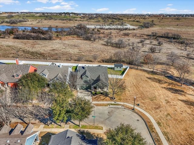 10904 Caldwell Lane, Fort Worth, TX 76179