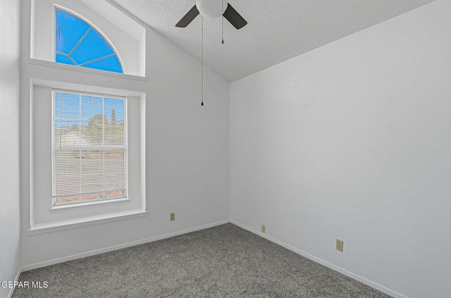 905 MARK WALLACE Lane, El Paso, TX 79912