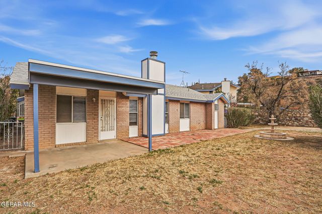 905 MARK WALLACE Lane, El Paso, TX 79912