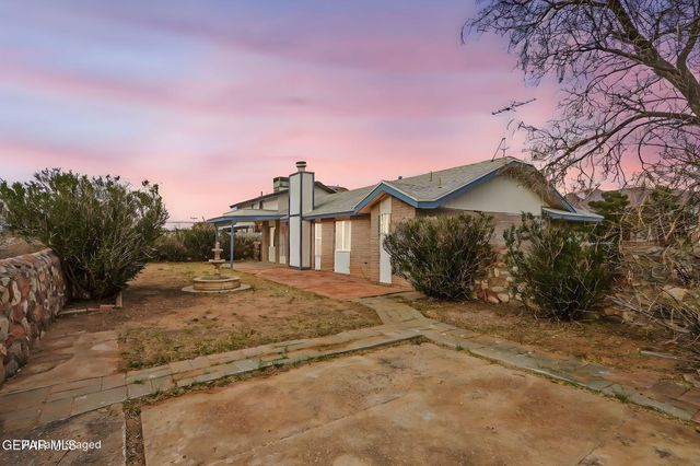 905 MARK WALLACE Lane, El Paso, TX 79912